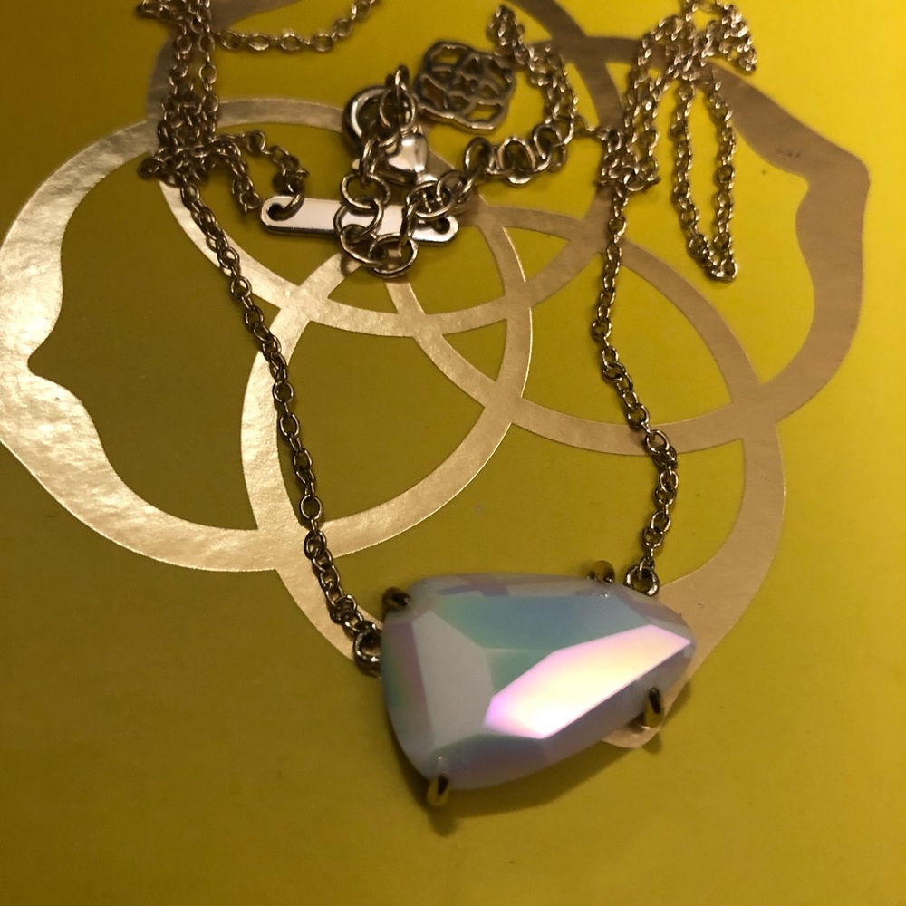 Kendra Scott isla White Iridescent